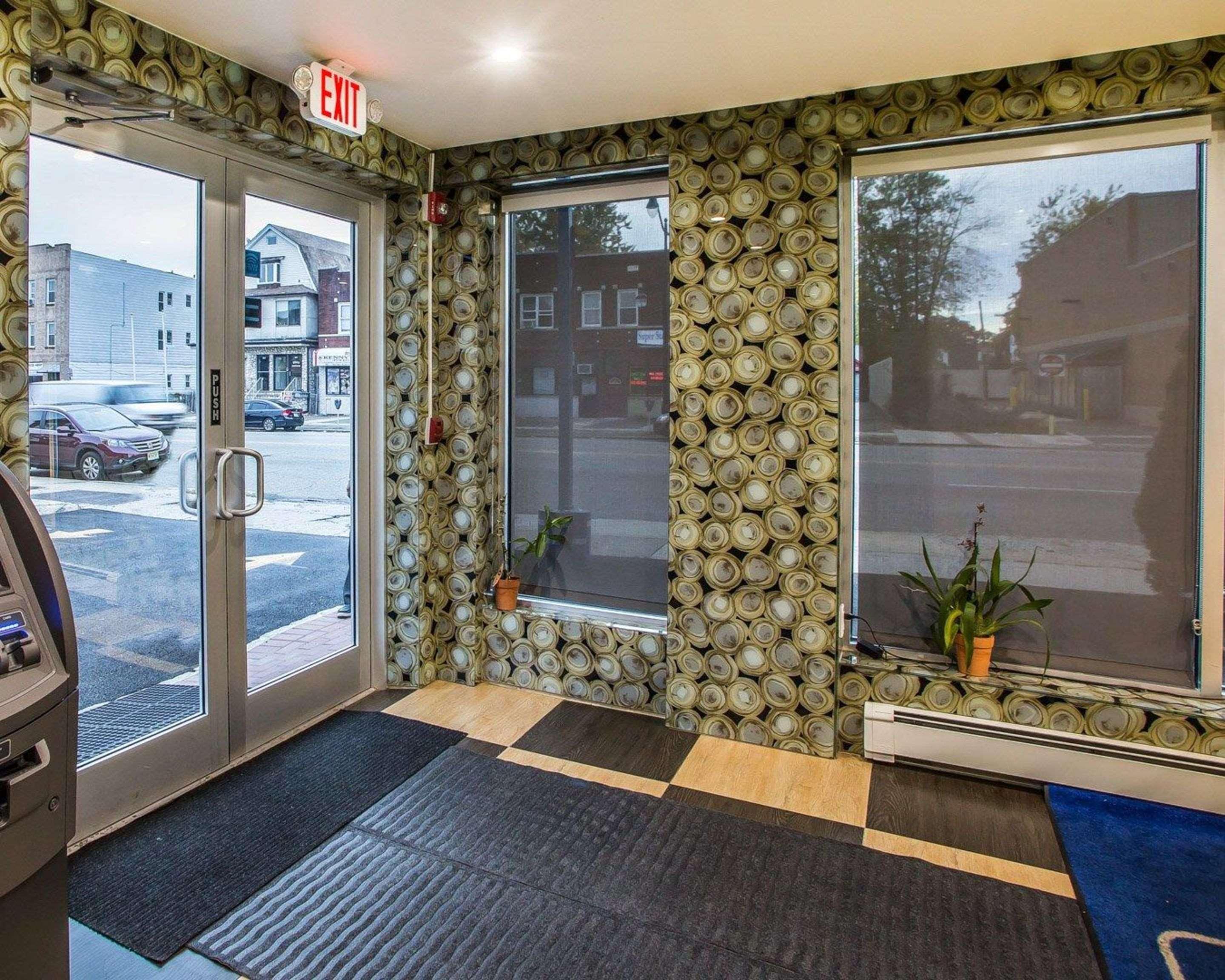 Rodeway Inn Belleville Exteriér fotografie