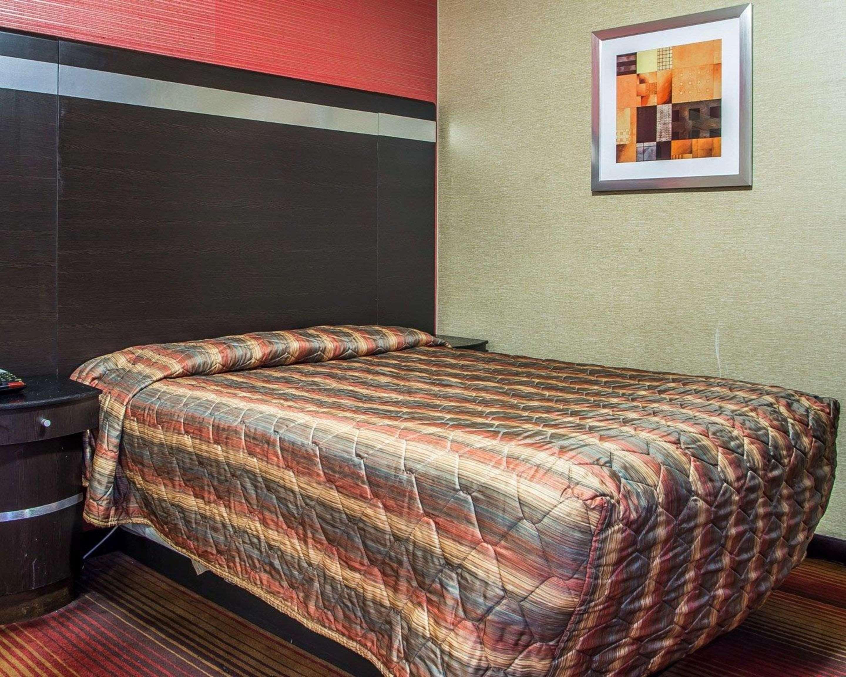 Rodeway Inn Belleville Exteriér fotografie