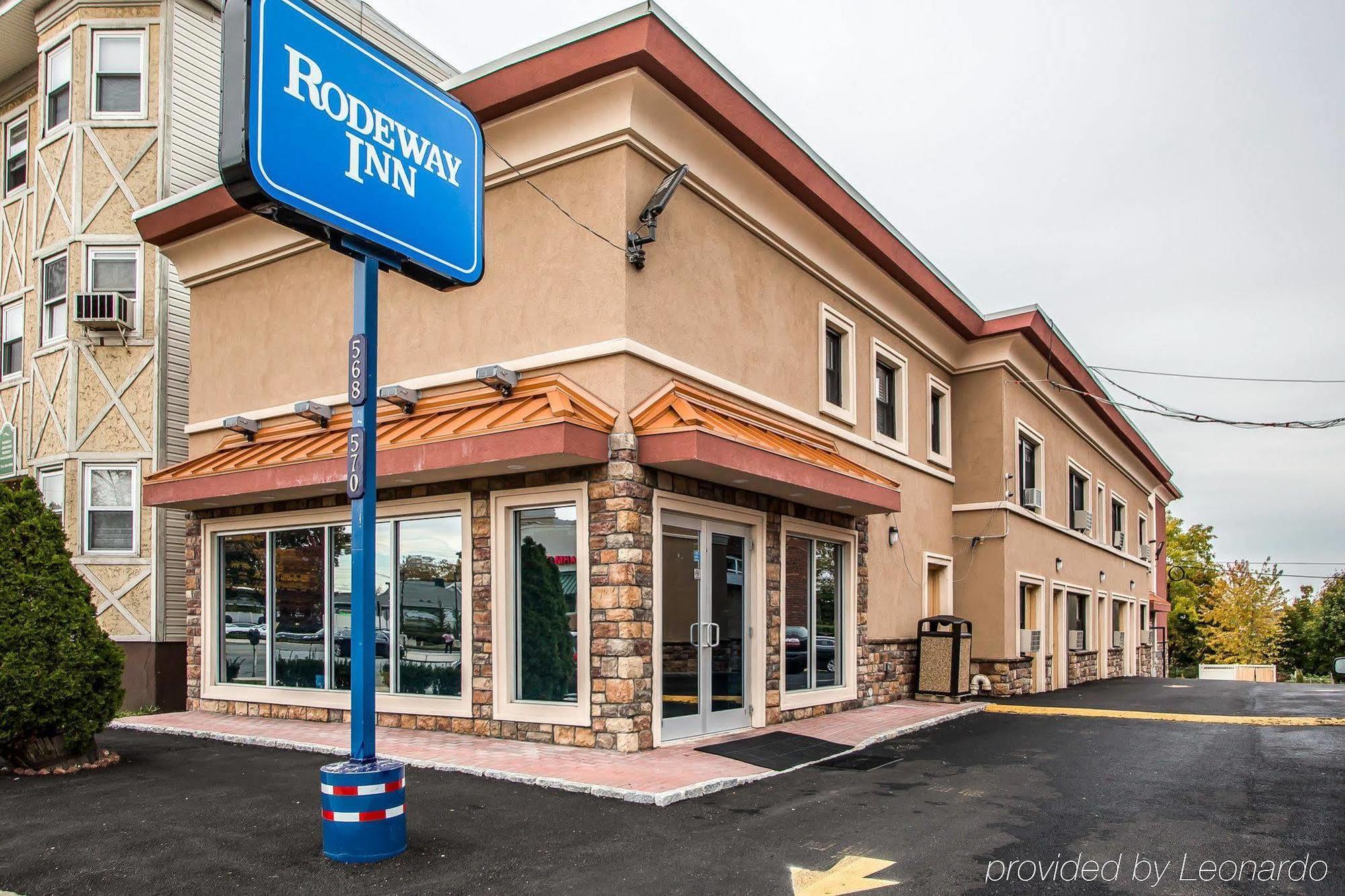 Rodeway Inn Belleville Exteriér fotografie
