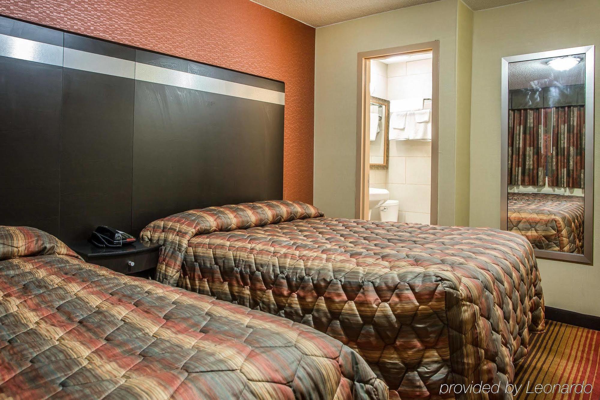 Rodeway Inn Belleville Exteriér fotografie