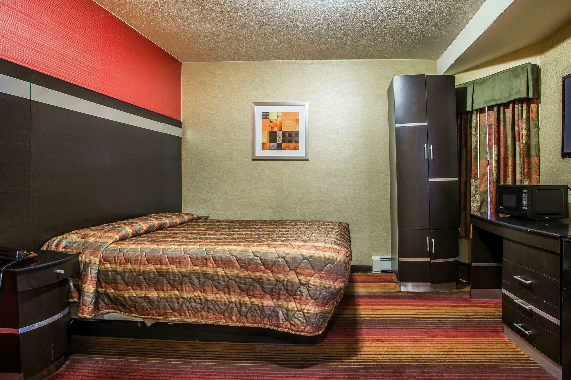 Rodeway Inn Belleville Exteriér fotografie