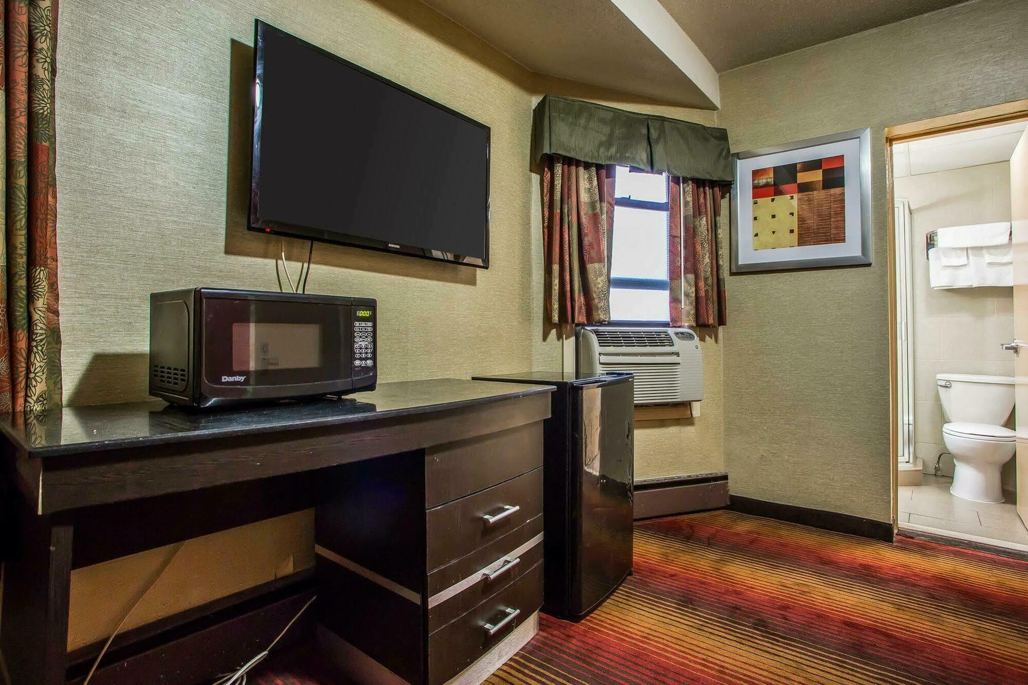 Rodeway Inn Belleville Exteriér fotografie
